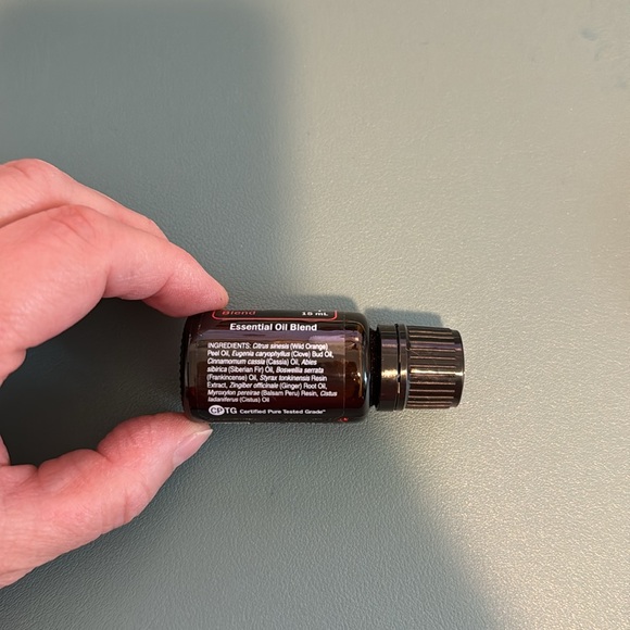 Doterra Holiday Joy essential oil 15mL - Picture 3 of 3